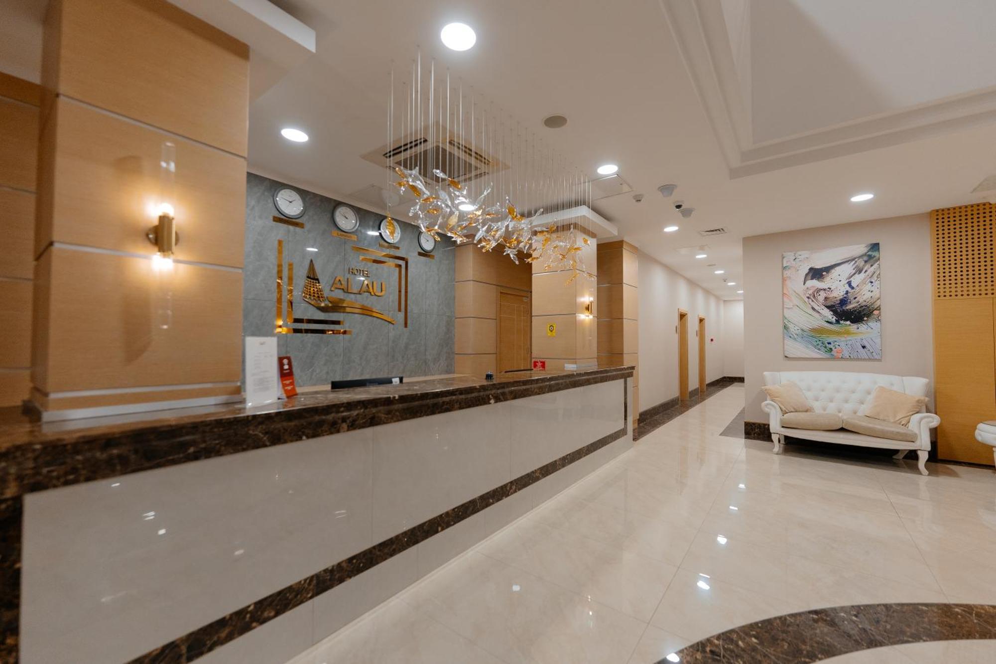 Alau Hotel Астана Екстериор снимка