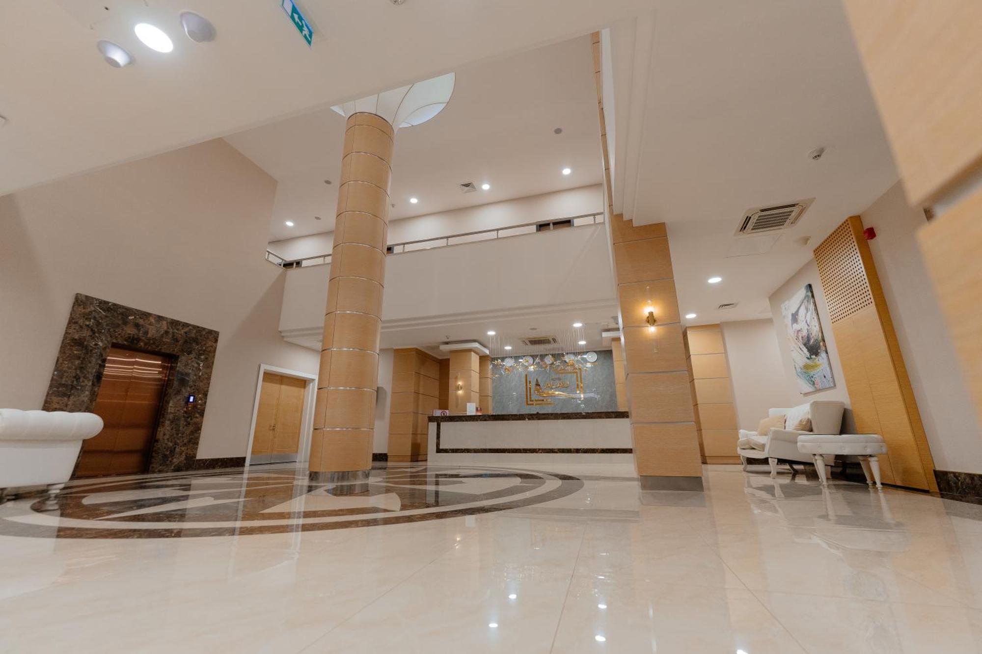 Alau Hotel Астана Екстериор снимка