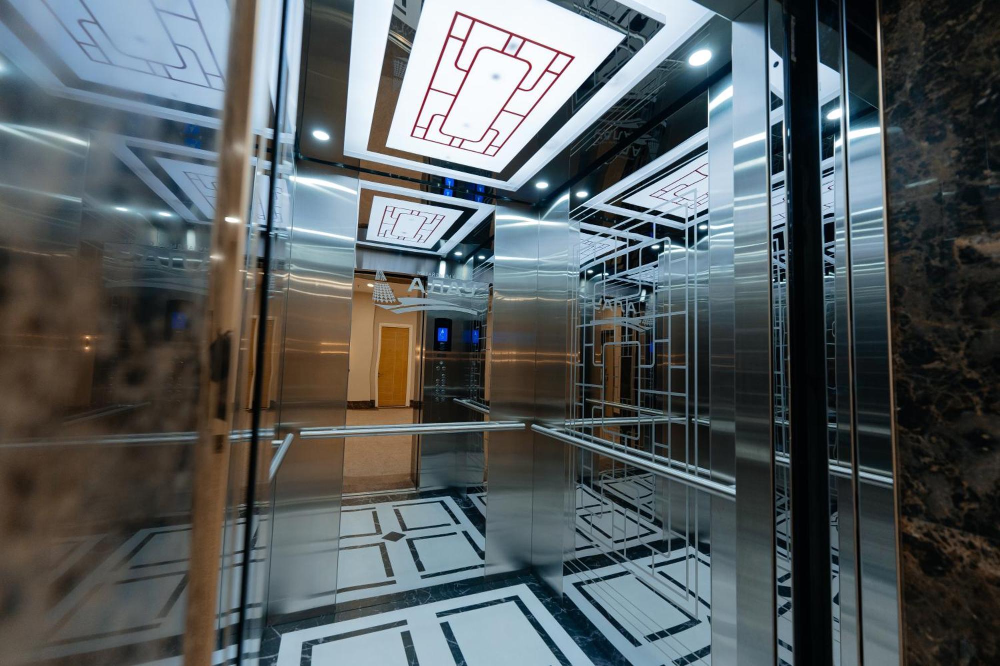 Alau Hotel Астана Екстериор снимка